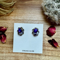 Stud earrings violet rose