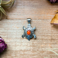Sterling Silver Turtle Pendant with Spiny Oyster