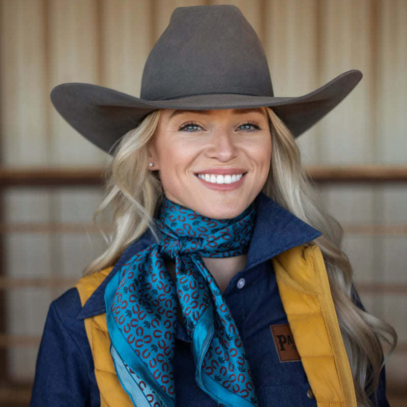 Executive Horseshoe/Agave Fringe Scarf