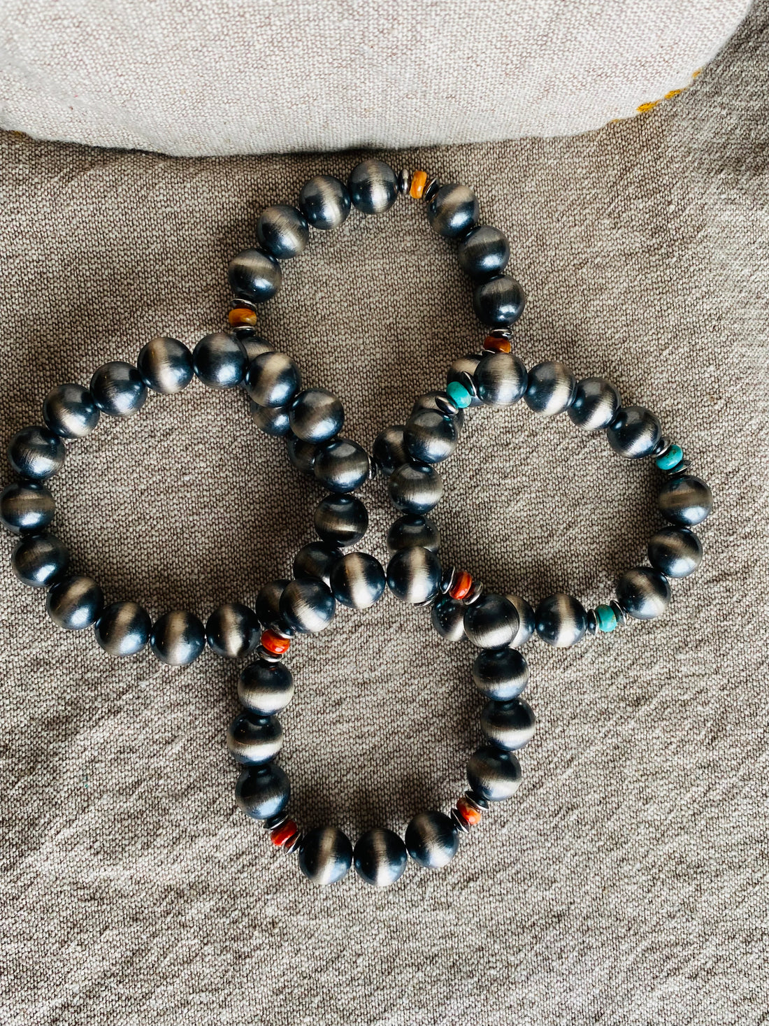 Navajo Pearl Stretchy Bracelet