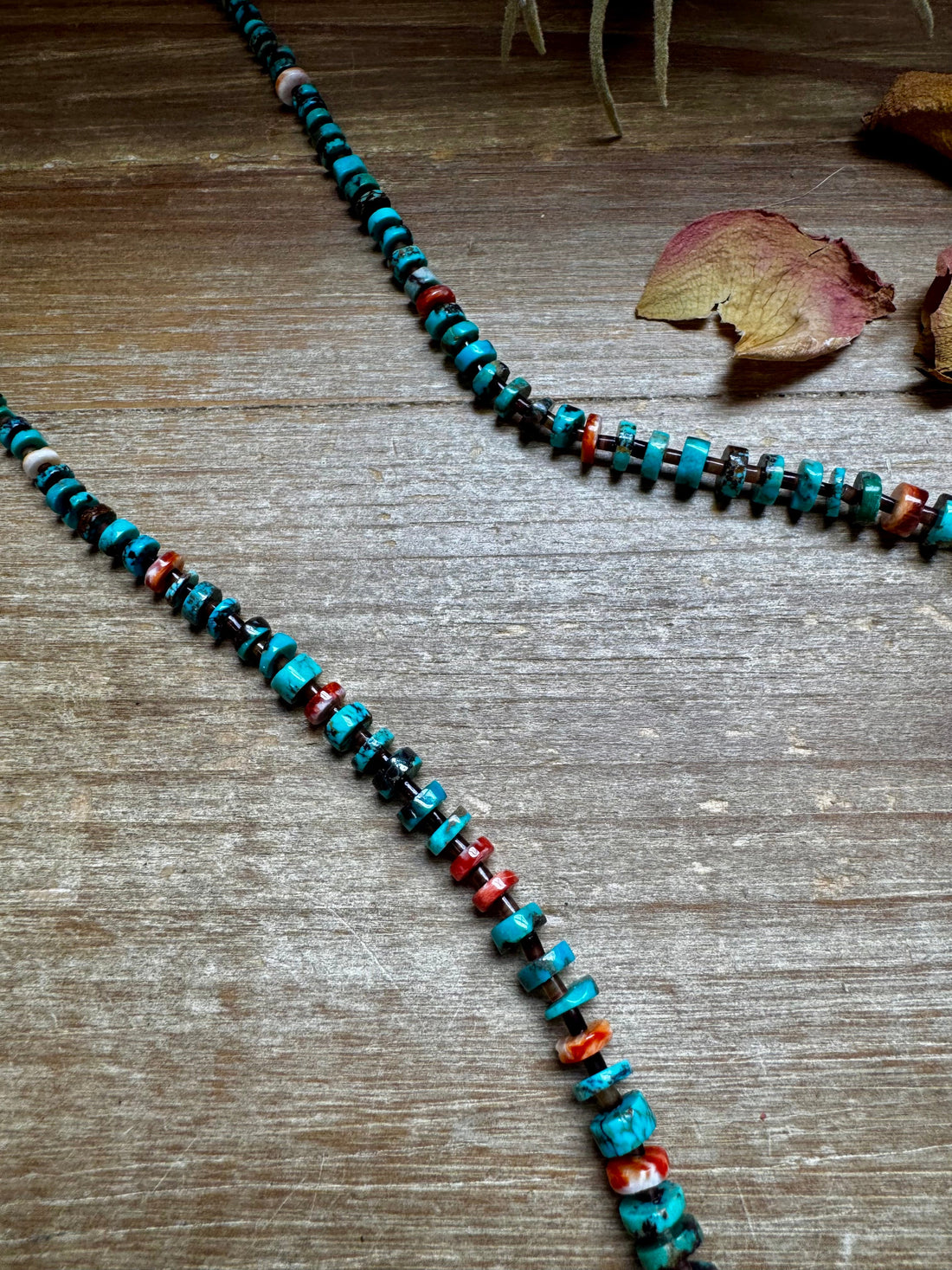 26” Dark Blue Rondelle Turquoise & Spiny Oyster Necklace