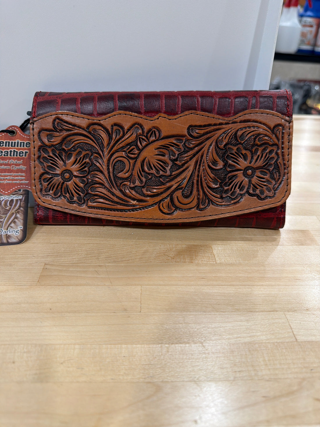 Red gator wallet w/tooled flap