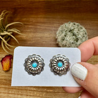 Round stud earrings with Kingman turquoise - sterling silver