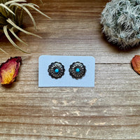 Round stud earrings with Kingman turquoise - sterling silver