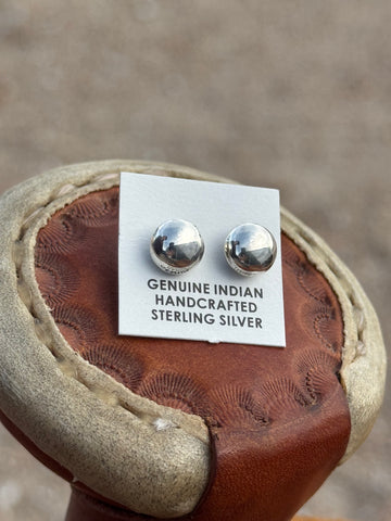 Navajo Pearl Studs