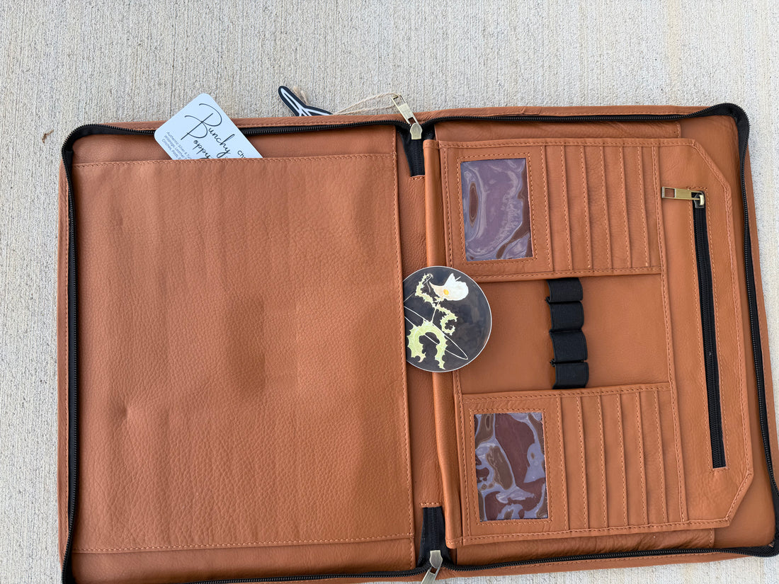 Cuttinup Gear Portfolio Grey Hills