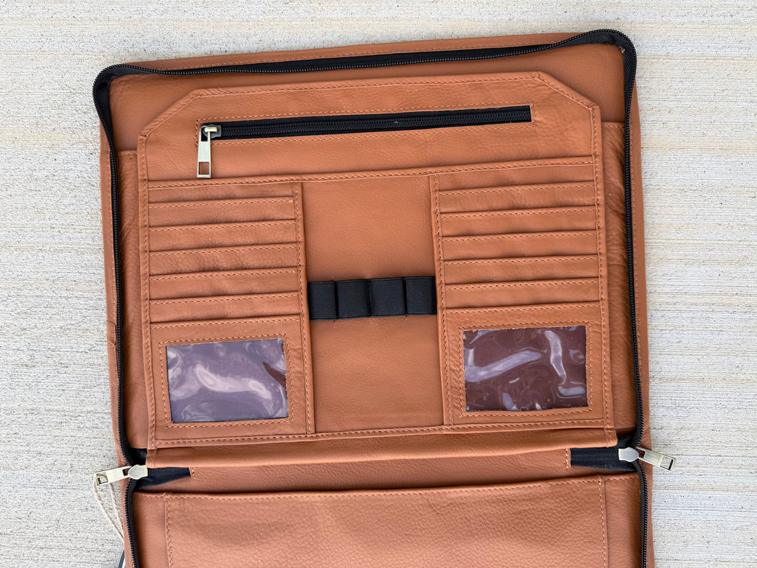 Cuttinup Gear Portfolio Grey Hills