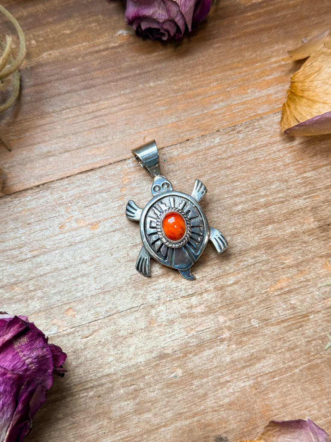 Sterling Silver Turtle Pendant with Spiny Oyster