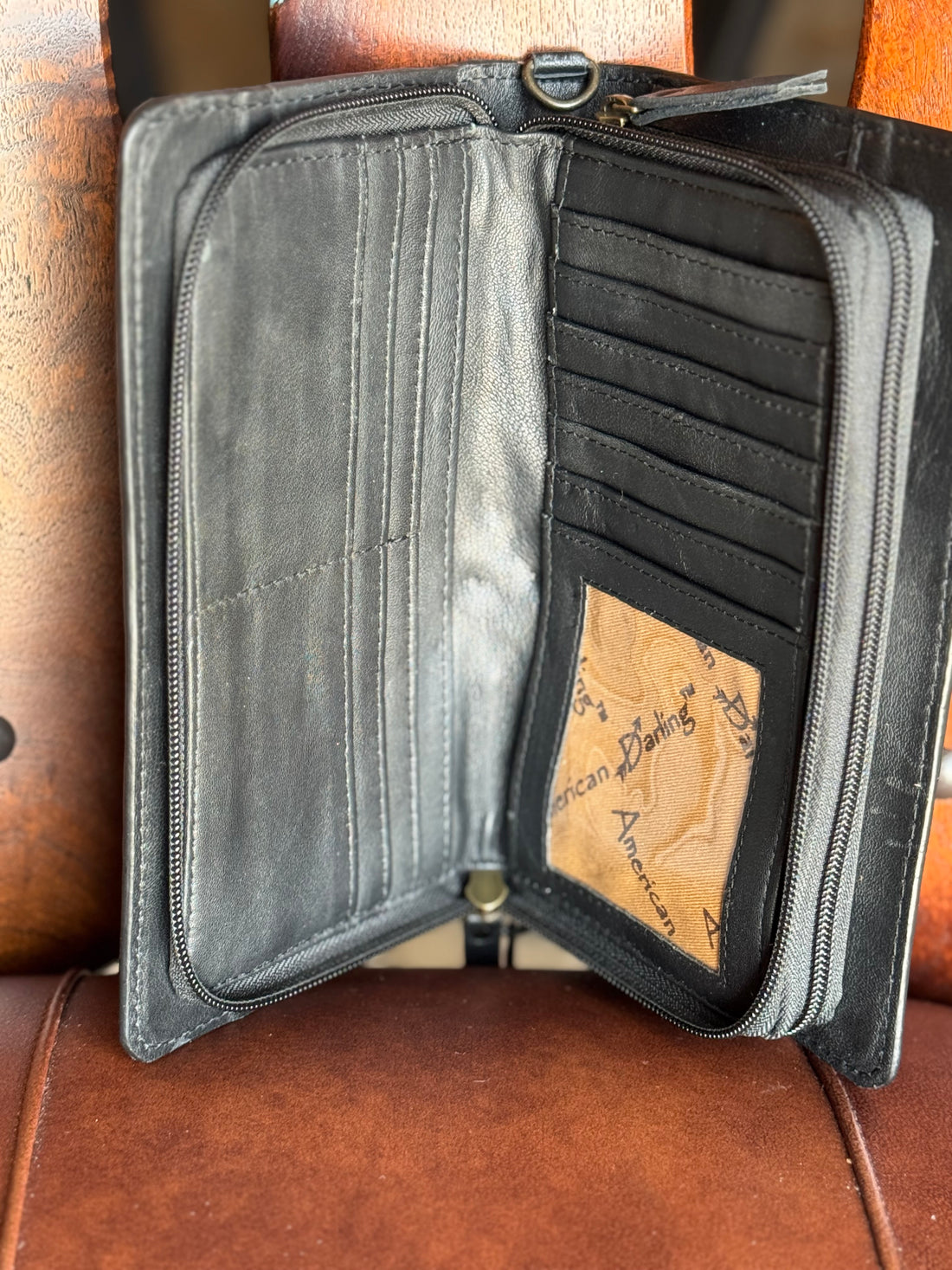 Executive Puncher Clutch Organizer