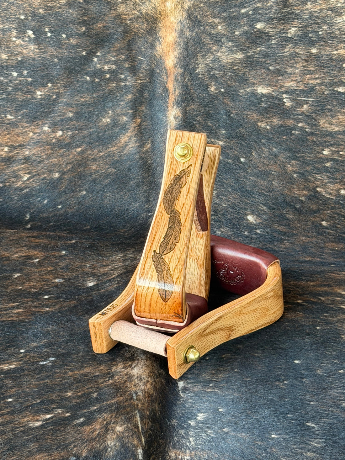 2” Flatbottom Oak Feathers
