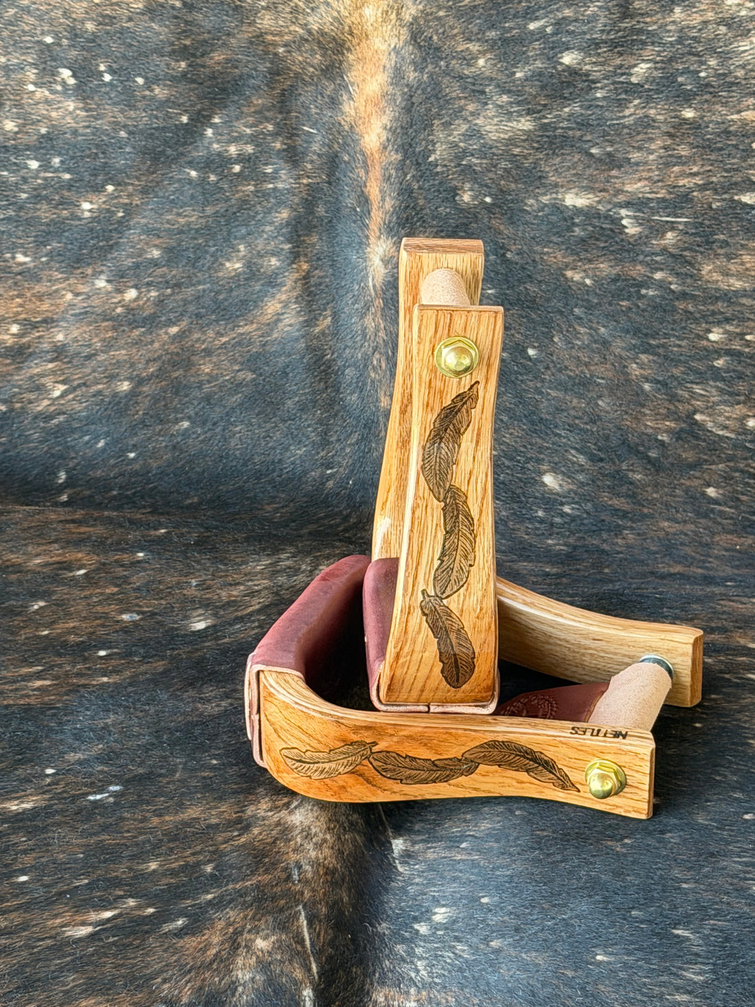 2” Flatbottom Oak Feathers