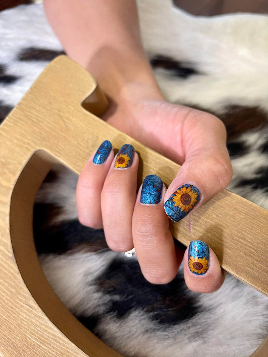 Bright Sunflower Nail Sleeve Design